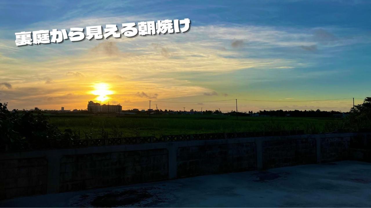 民泊まったりん人 Apartment Kumejima Exterior photo